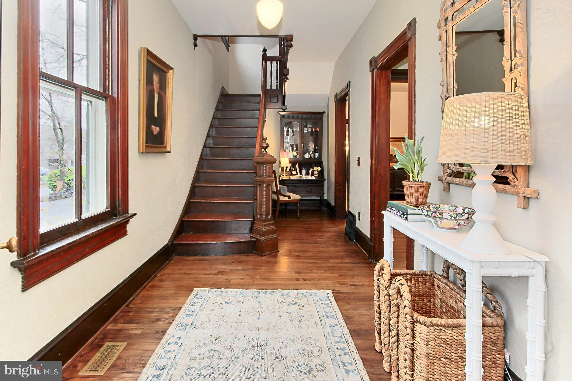 HILLWOOD - Residential