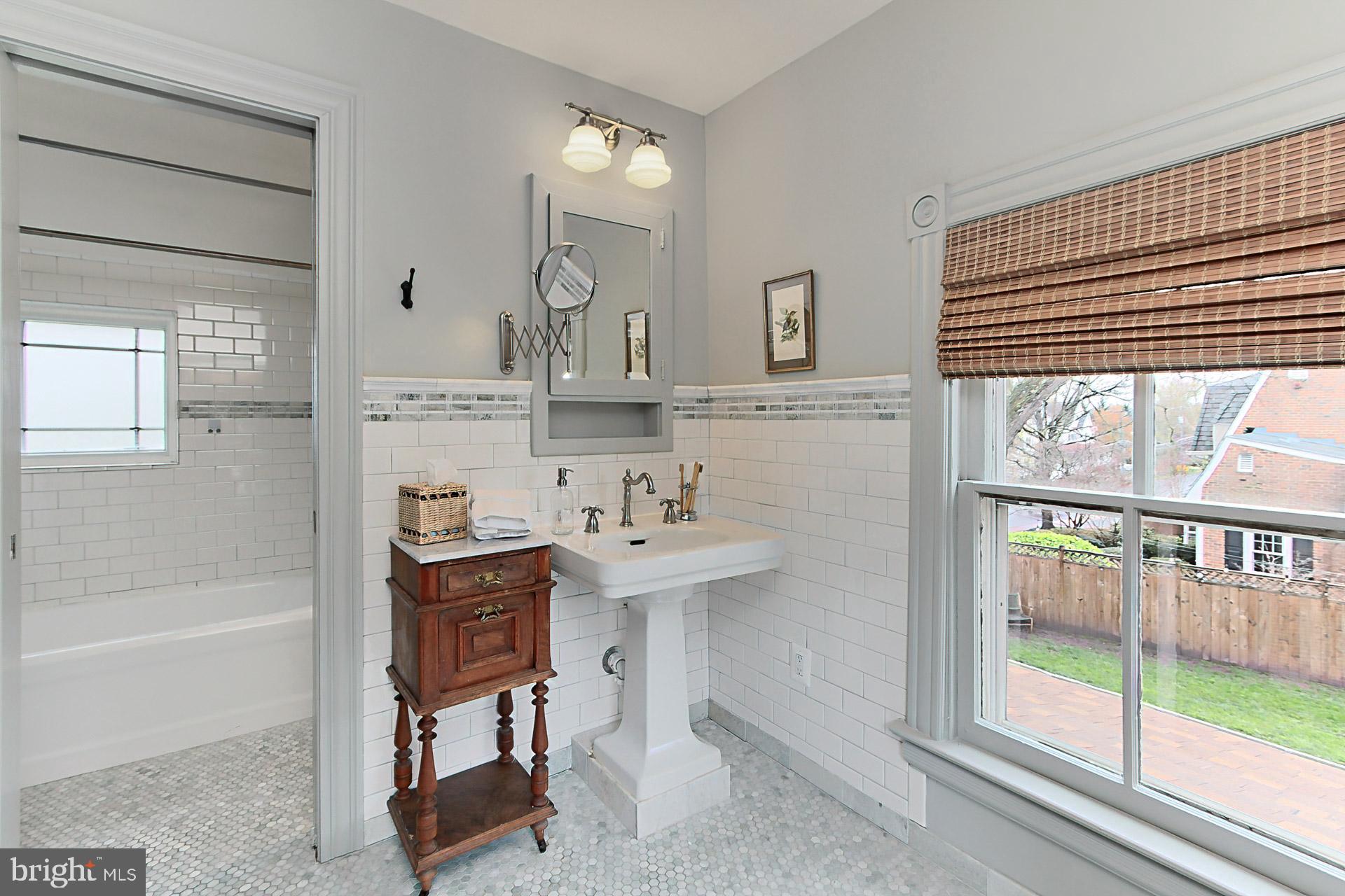 HILLWOOD - Residential