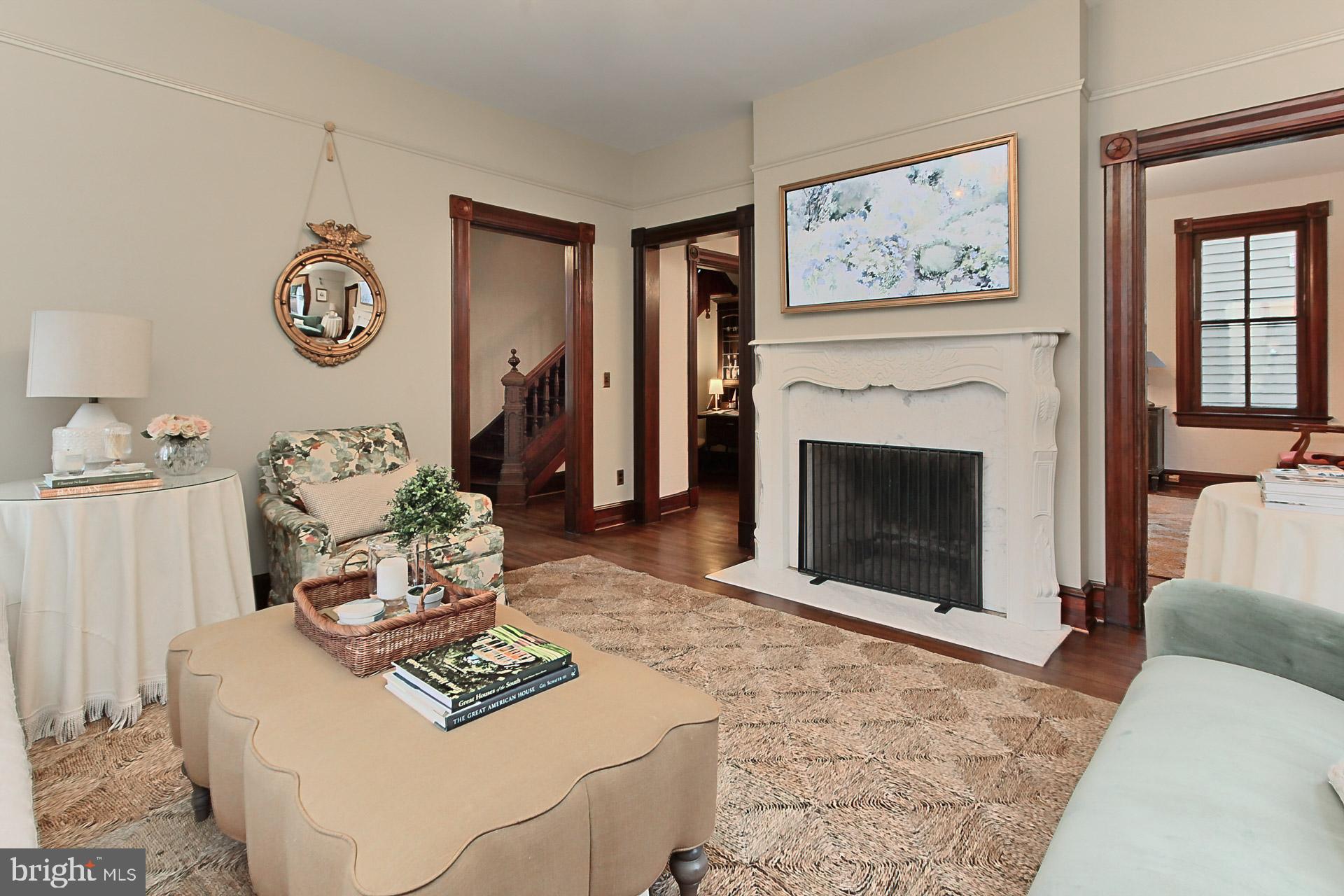 HILLWOOD - Residential