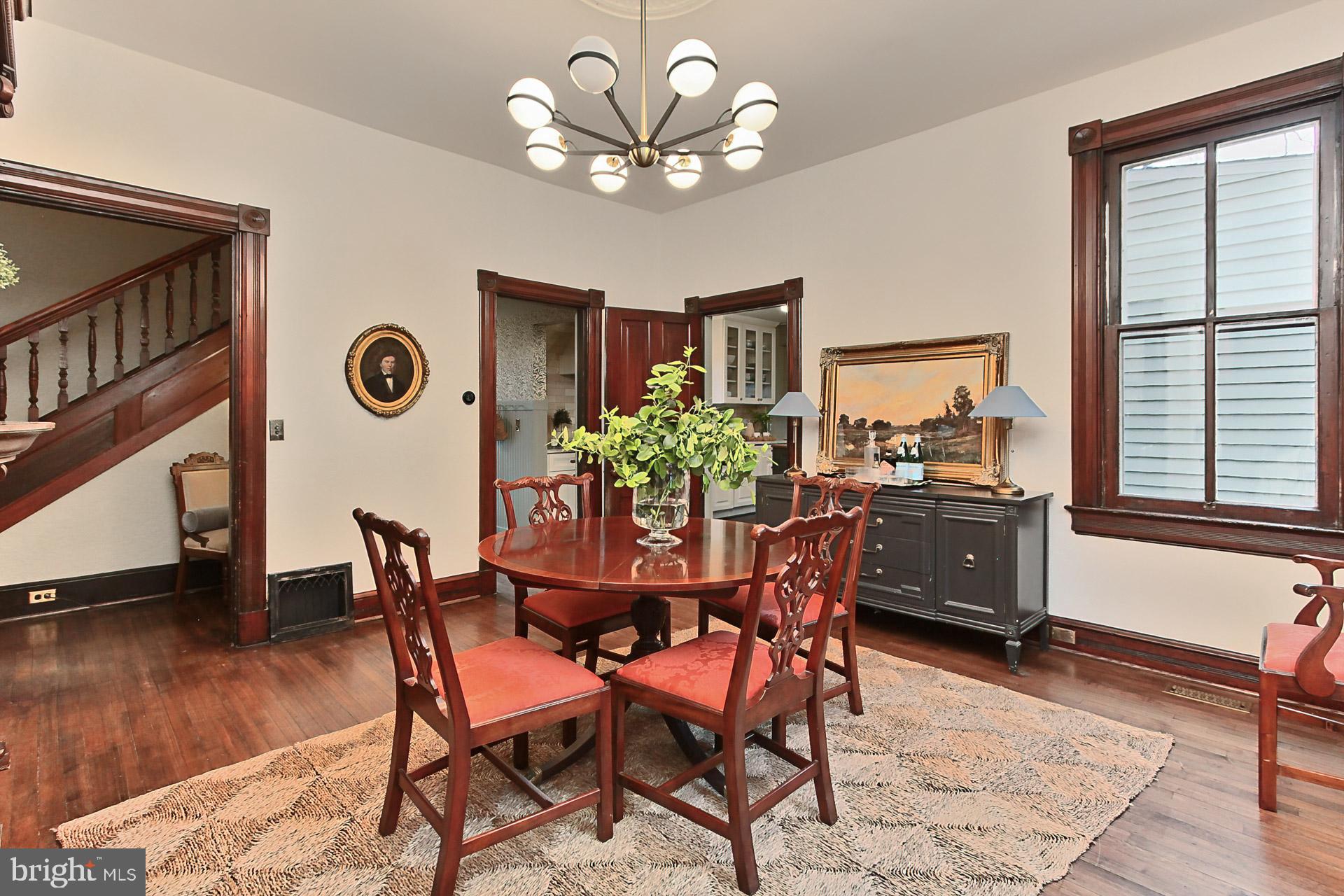 HILLWOOD - Residential