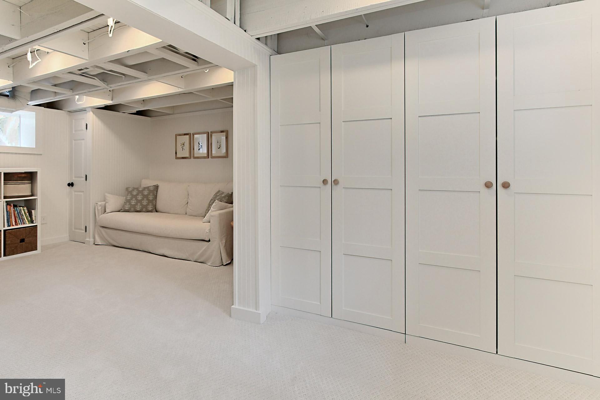 HILLWOOD - Residential