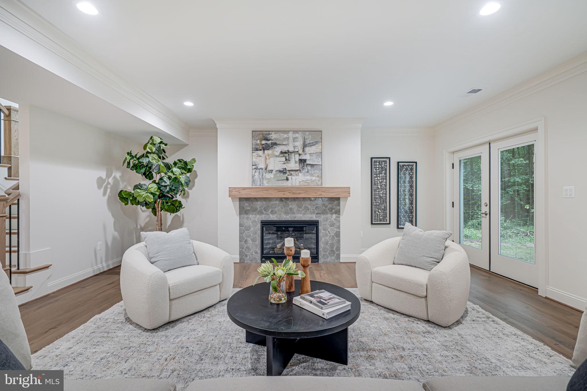 LITTLE VIENNA ESTATES - Residential