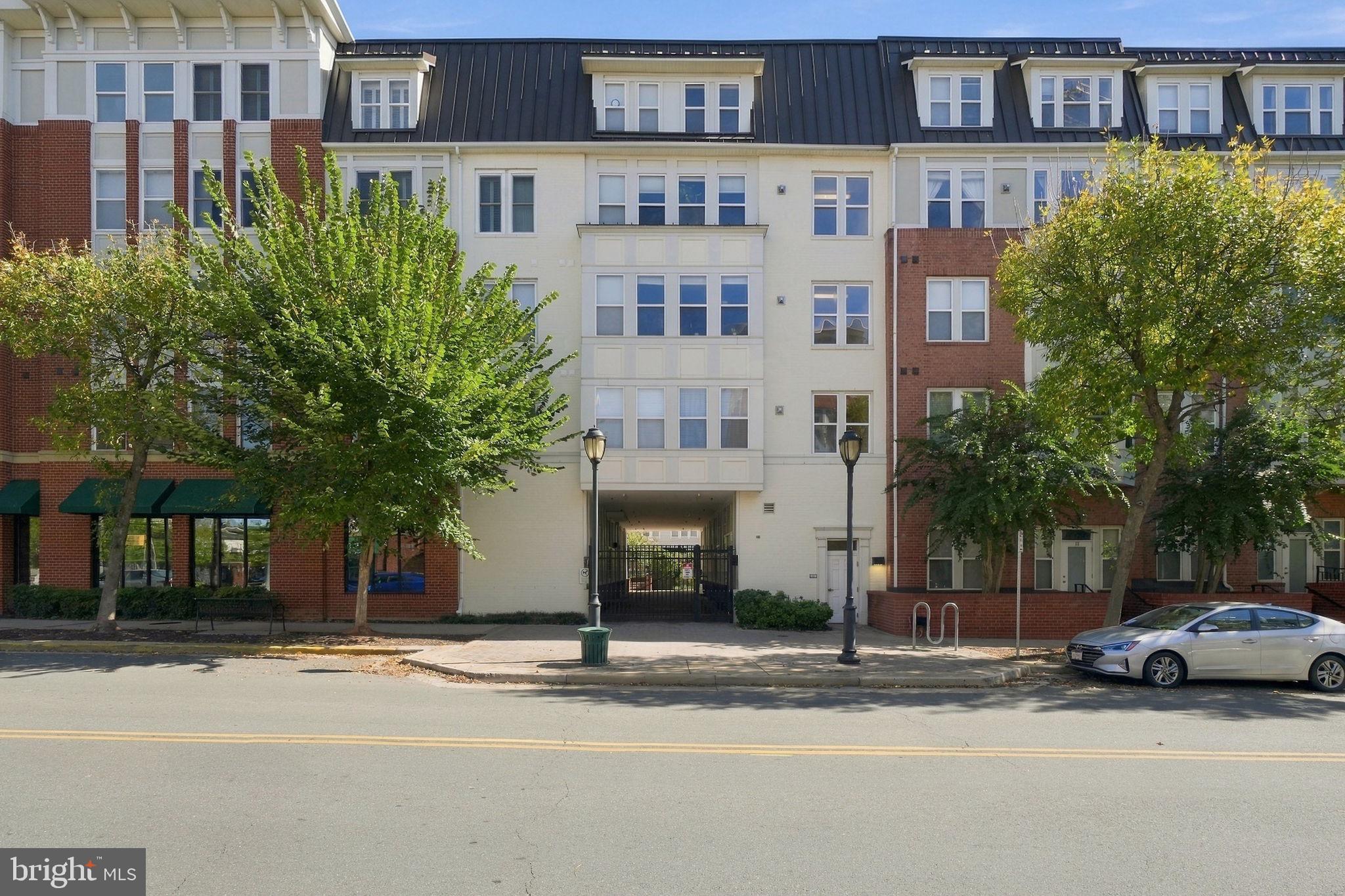 2655 PROSPERITY AVENUE 351