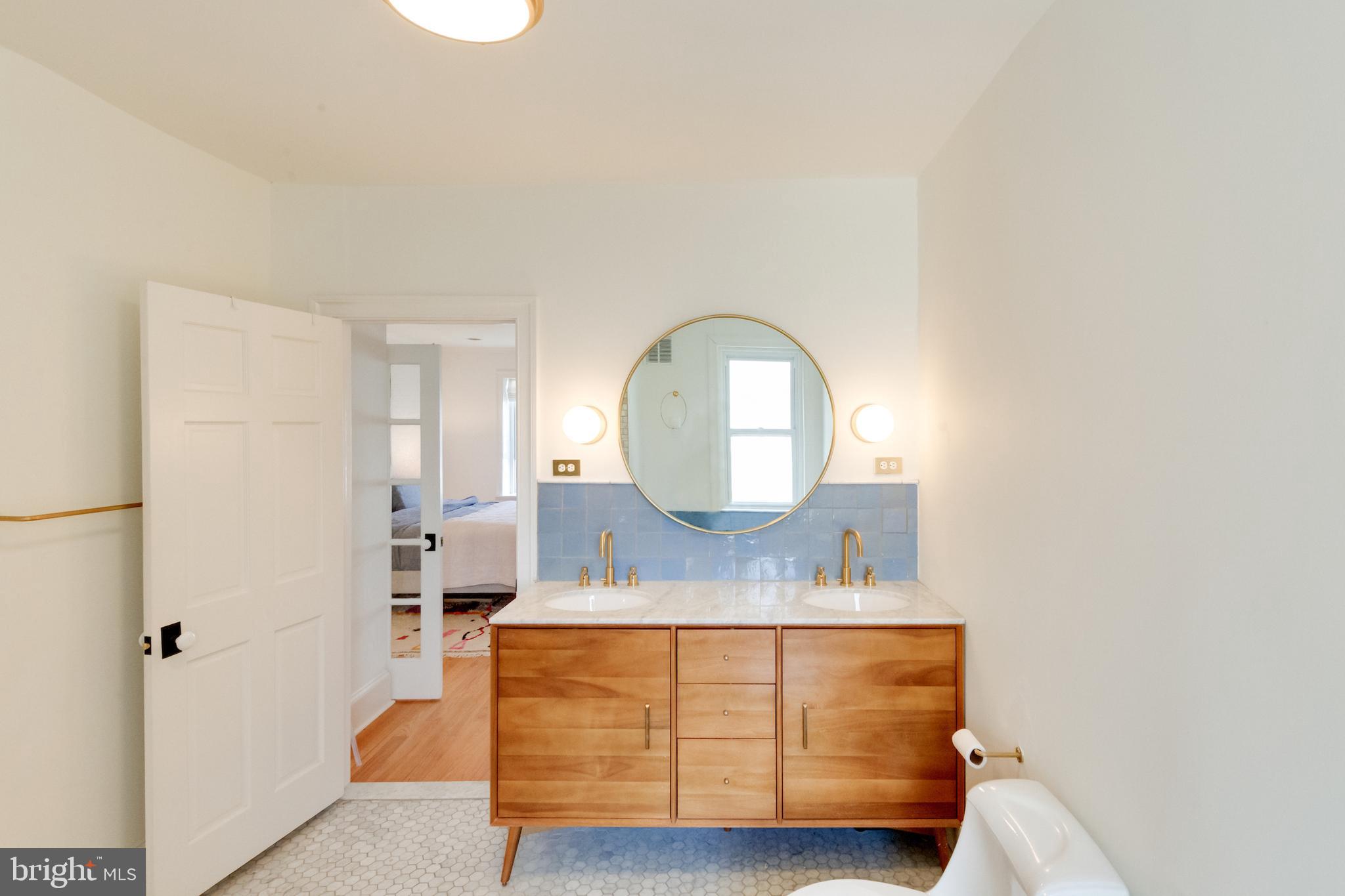 GRADUATE HOSPITAL - Residential