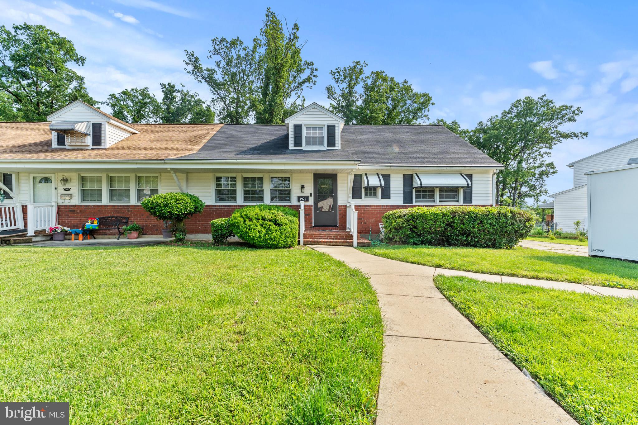 Welcome to 1922 Brookdale Rd – Where Comfort Meets Opportunity!
Step into this spacious and well-loved home nestled in a quiet, established neighborhood. With 4 bedrooms and 2 full bathrooms, this property offers a flexible layout perfect for both growing families and savvy investors. The generously sized living and dining areas provide plenty of room to entertain, while the large windows invite in an abundance of natural light.
The kitchen features ample cabinetry, making meal prep easy and efficient. Downstairs, you’ll find a finished basement with additional living space, perfect for a home office, media room, or potential in-law suite.
The backyard is private and expansive, ideal for summer BBQs, gardening, or future expansion. The driveway offers off-street parking, and the property’s location provides easy access to major commuter routes, shopping, and dining.
Whether you're looking to personalize your dream home or invest in a property with serious potential, 1922 Brookdale Rd delivers endless possibilities.
Don’t miss your chance to own a home in this desirable area at an unbeatable value!