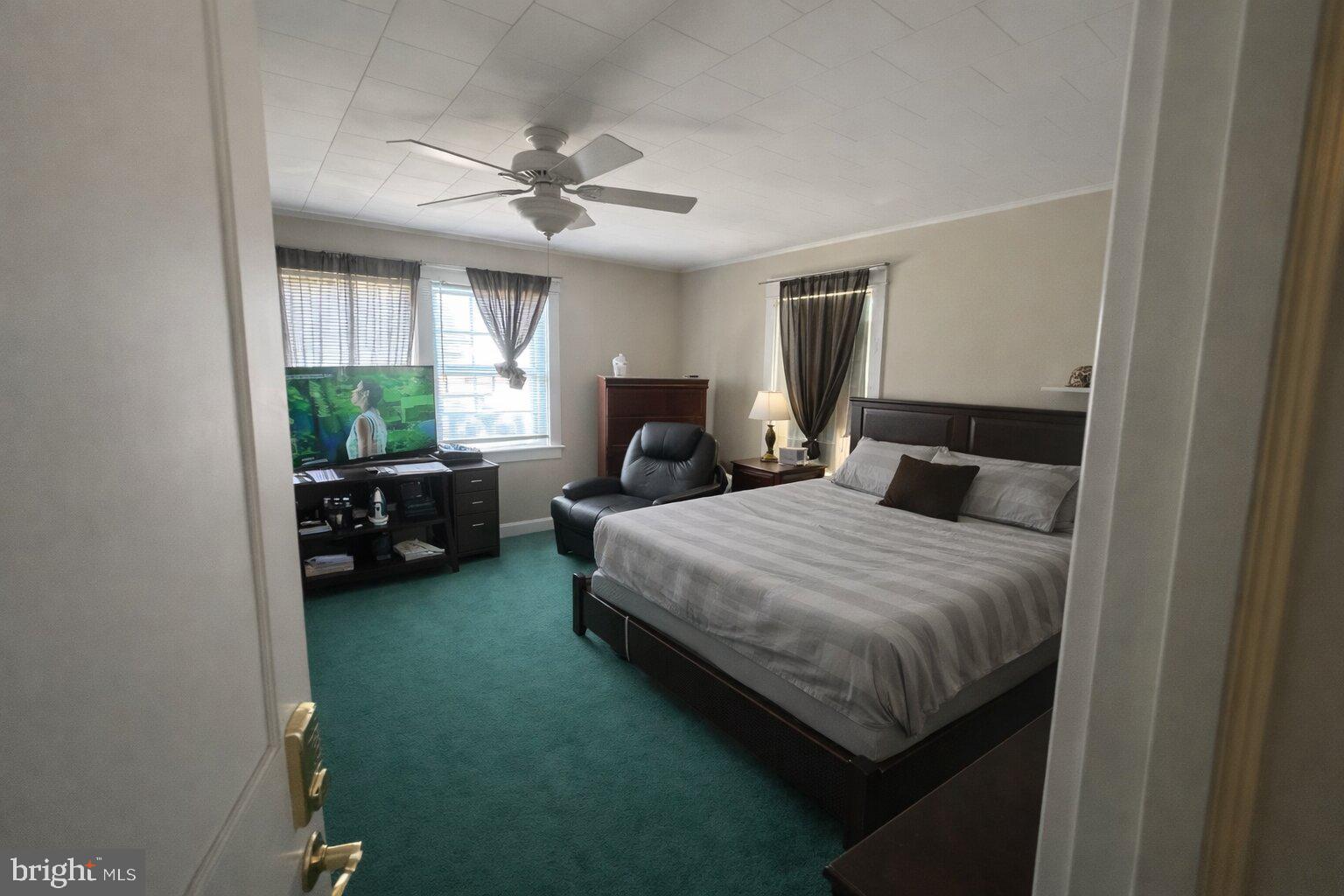 LANDSDOWNE STATION - Residential