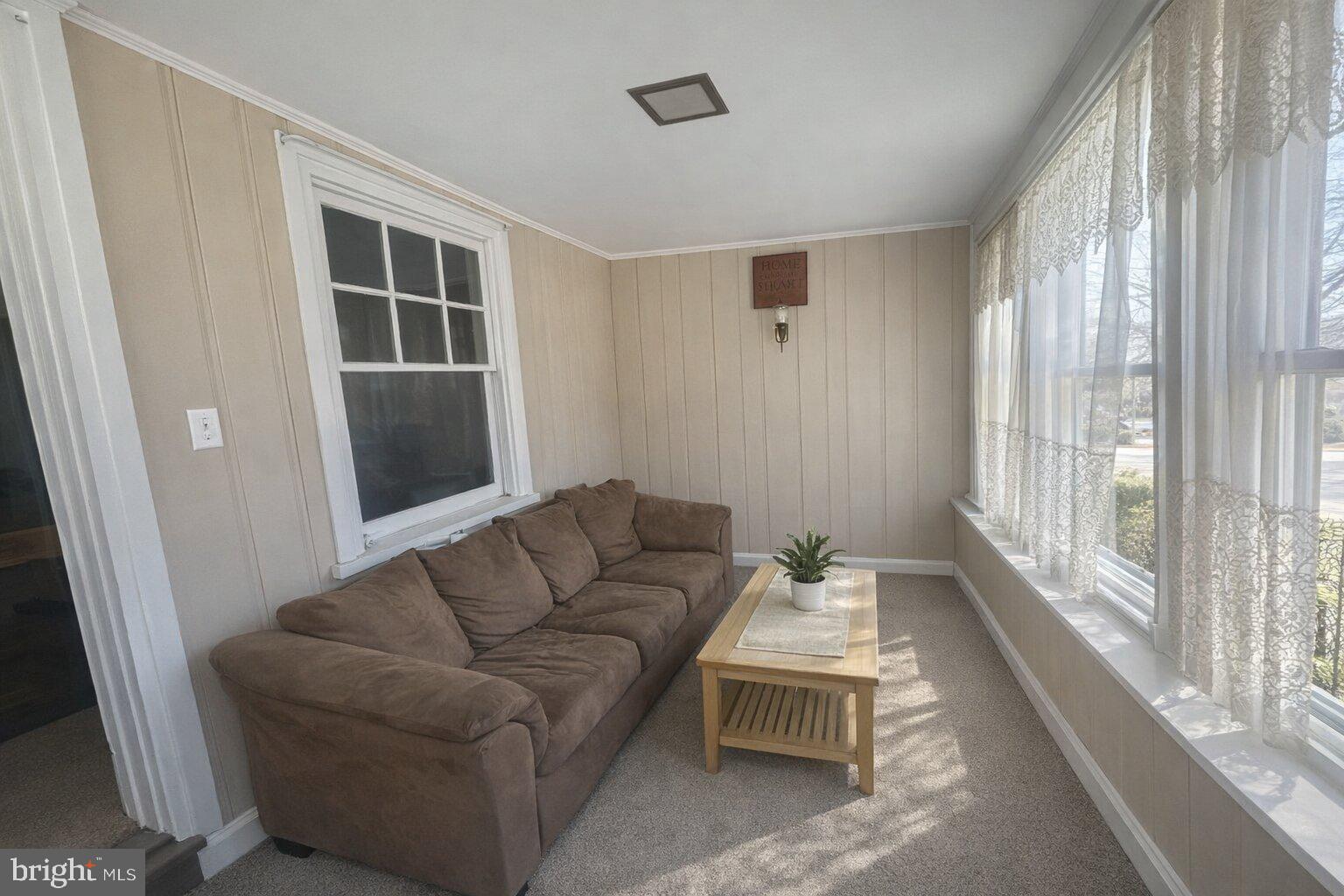 LANDSDOWNE STATION - Residential