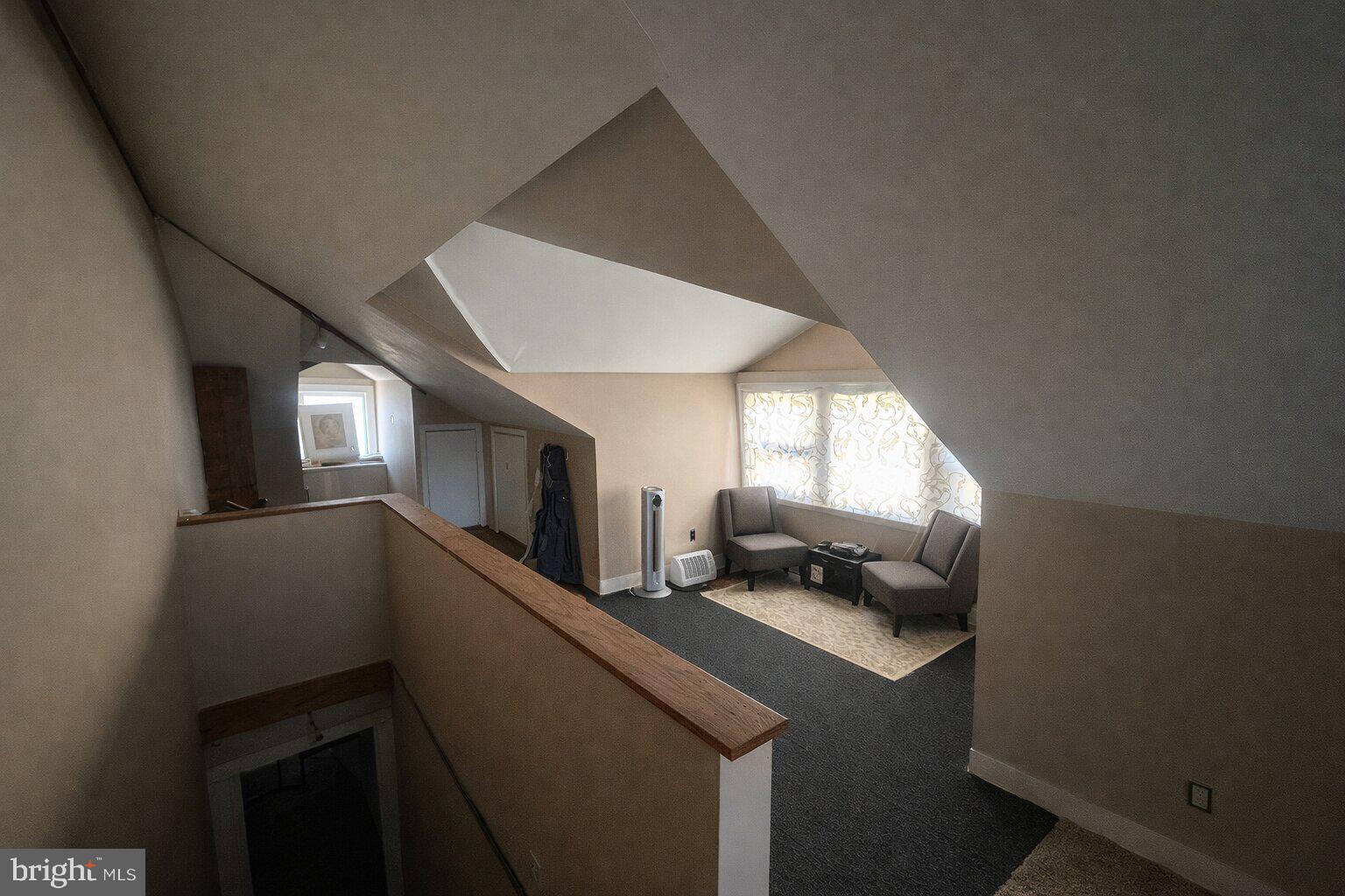 LANDSDOWNE STATION - Residential