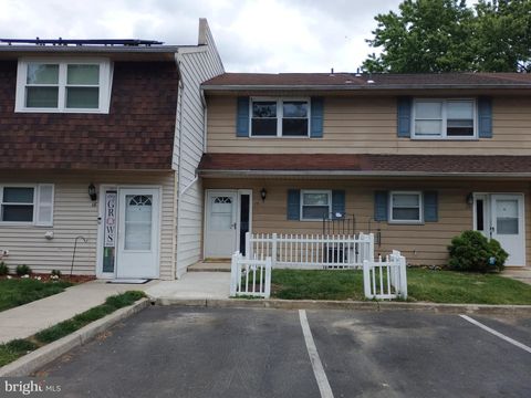 Photo of 19 La Cascata Tnhs, CLEMENTON, NJ 08021 (MLS # NJCD2117826)