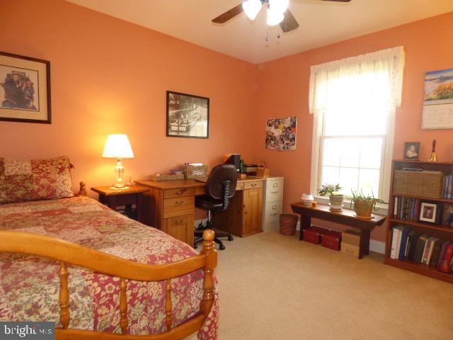 ORCHARD HILLS - Residential