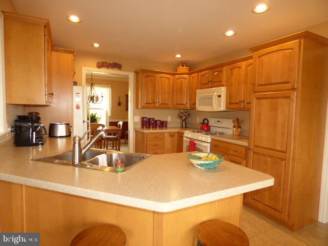 ORCHARD HILLS - Residential