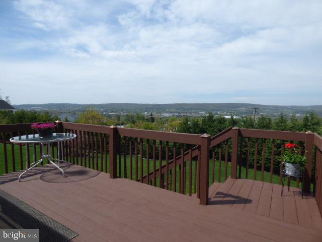 ORCHARD HILLS - Residential