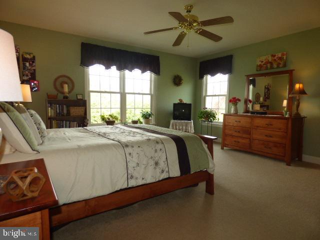 ORCHARD HILLS - Residential