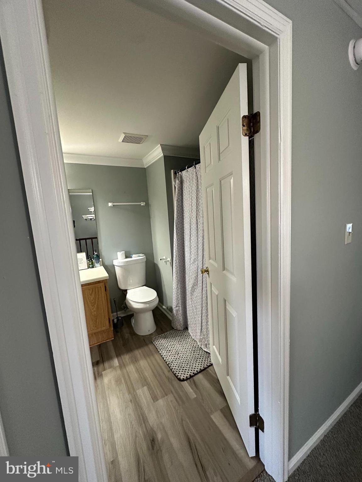 CHARLES COURT - Residential