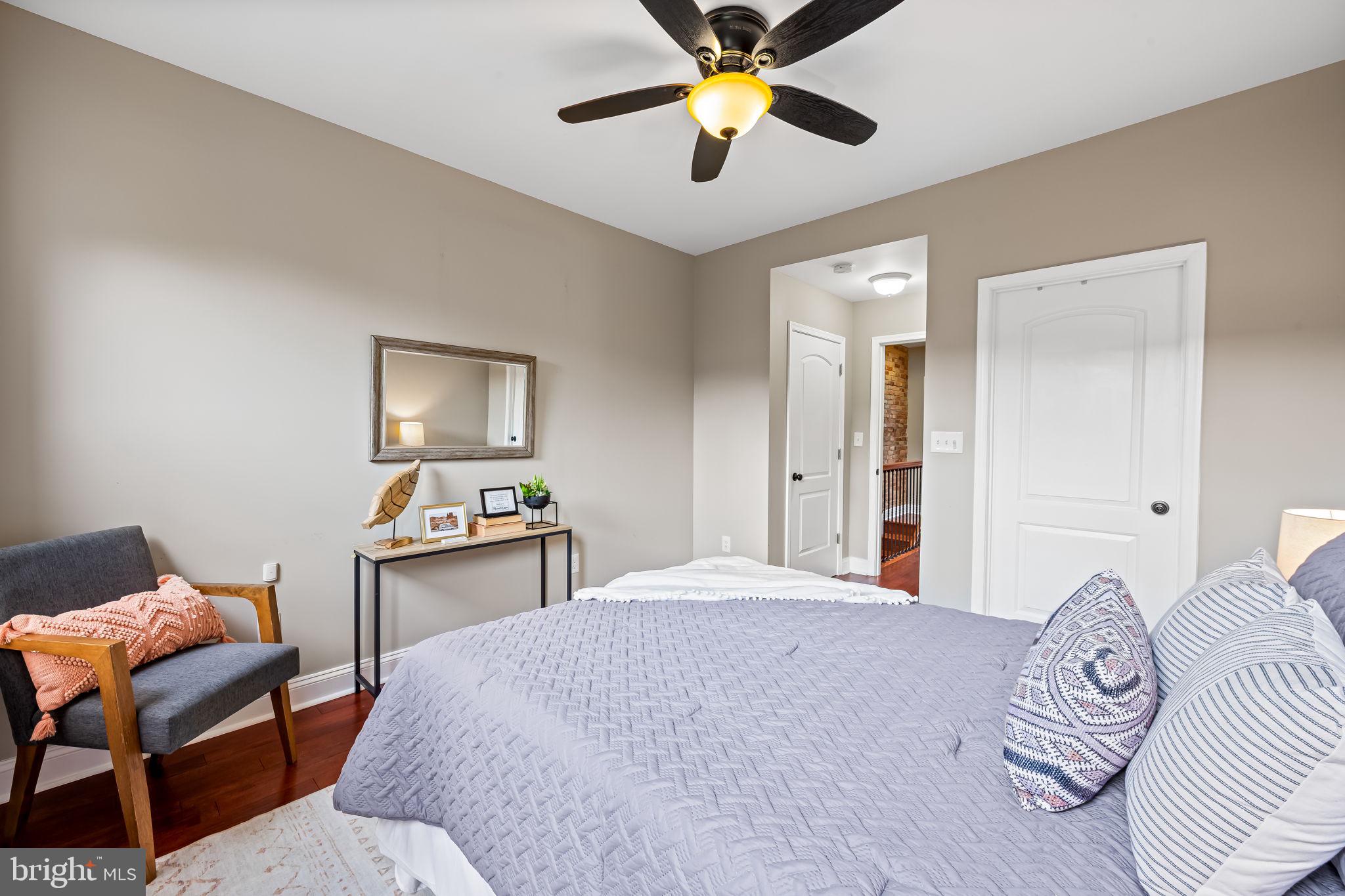 GREEKTOWN - Residential