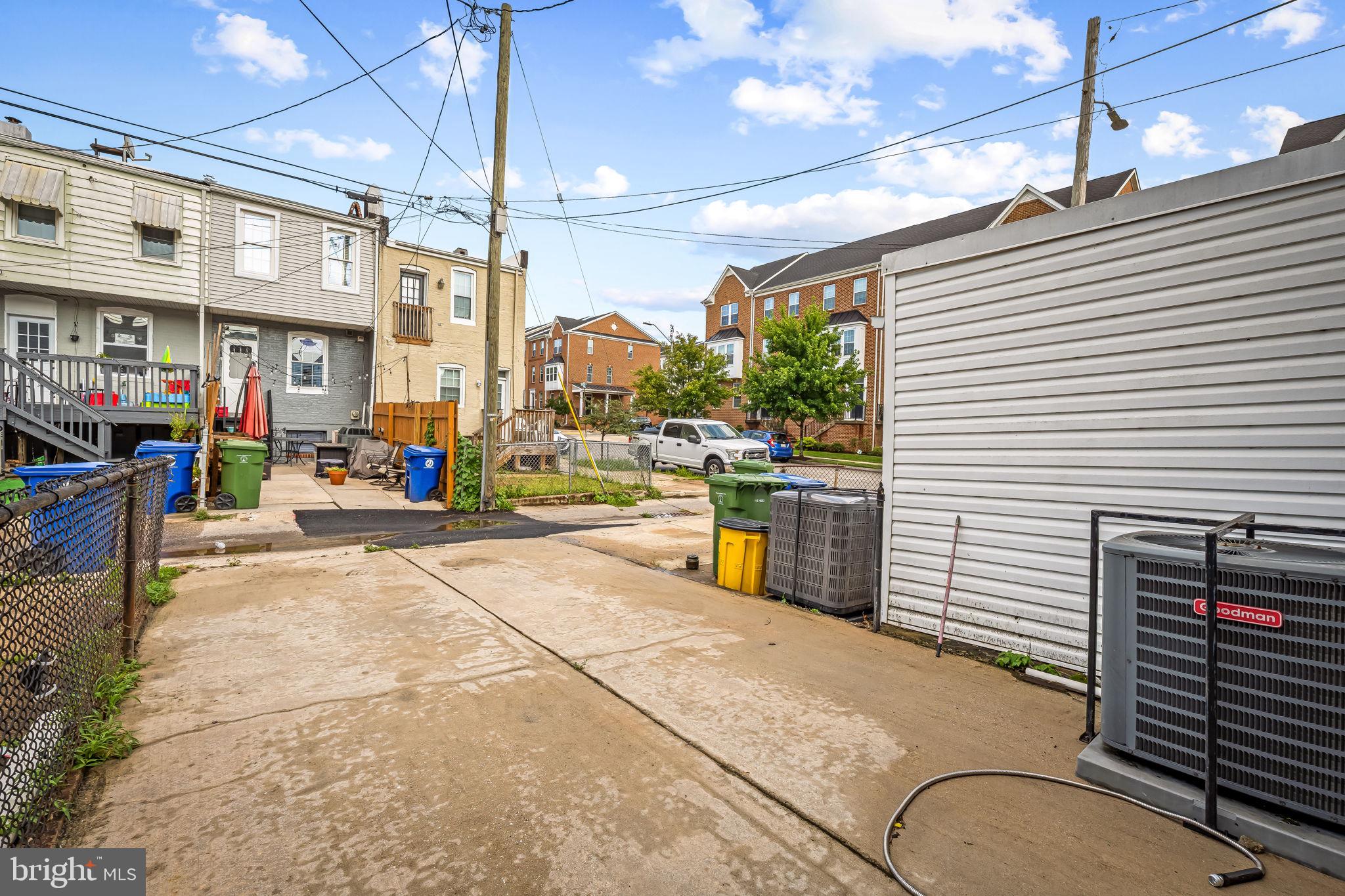 GREEKTOWN - Residential