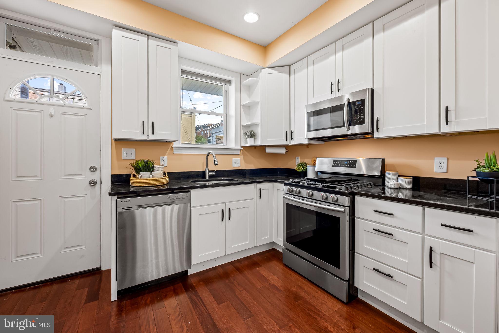 GREEKTOWN - Residential