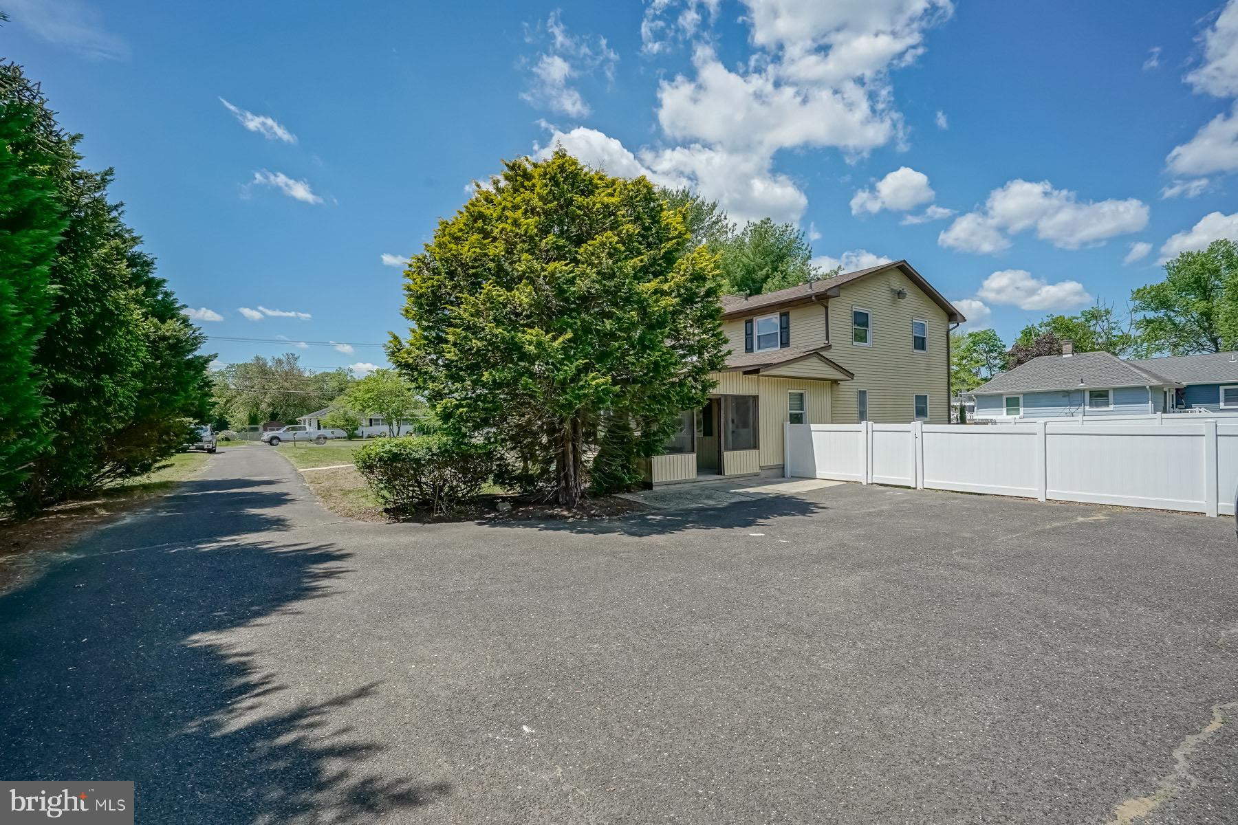 763 N EGG HARBOR ROAD