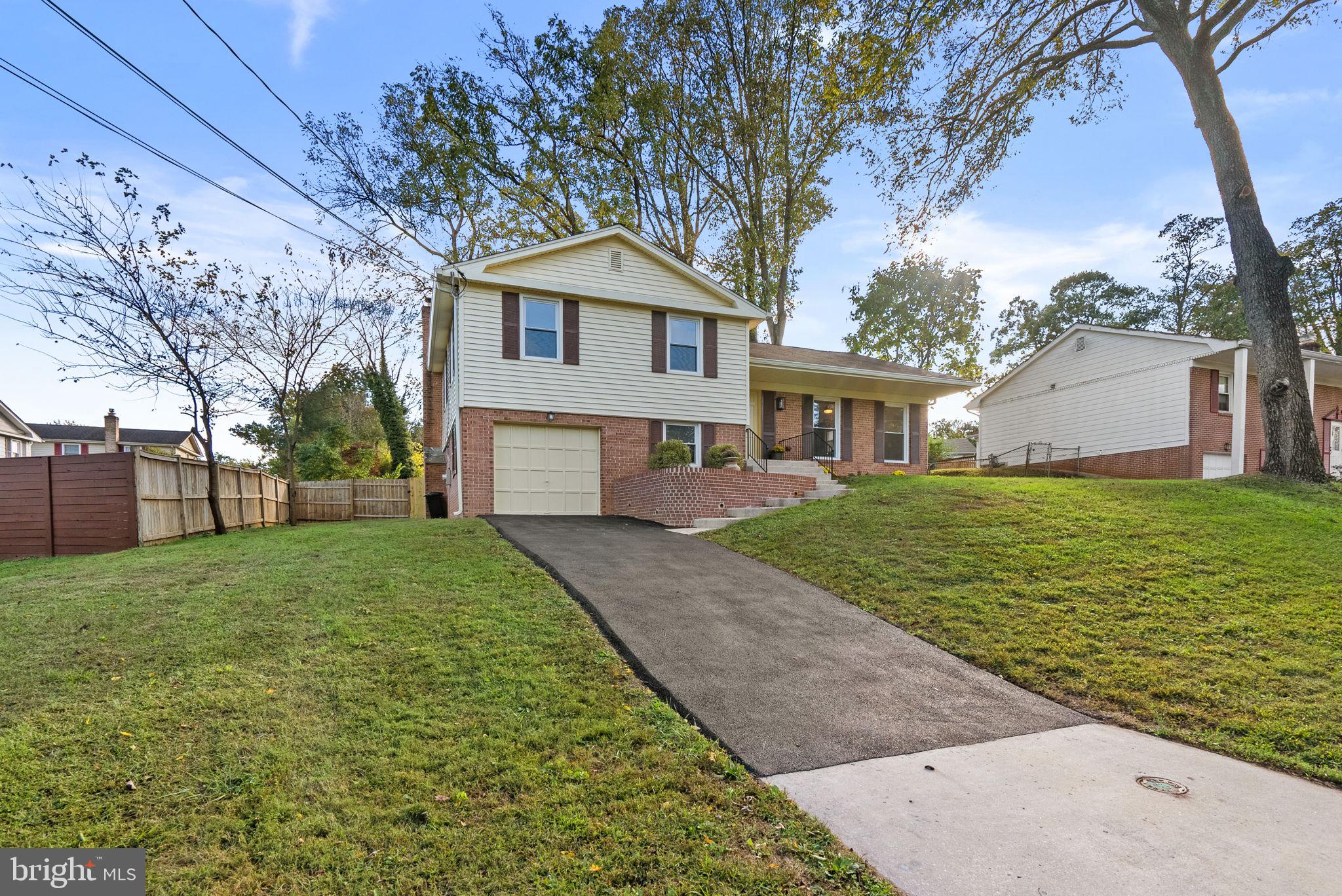 1613 LEMONTREE LANE