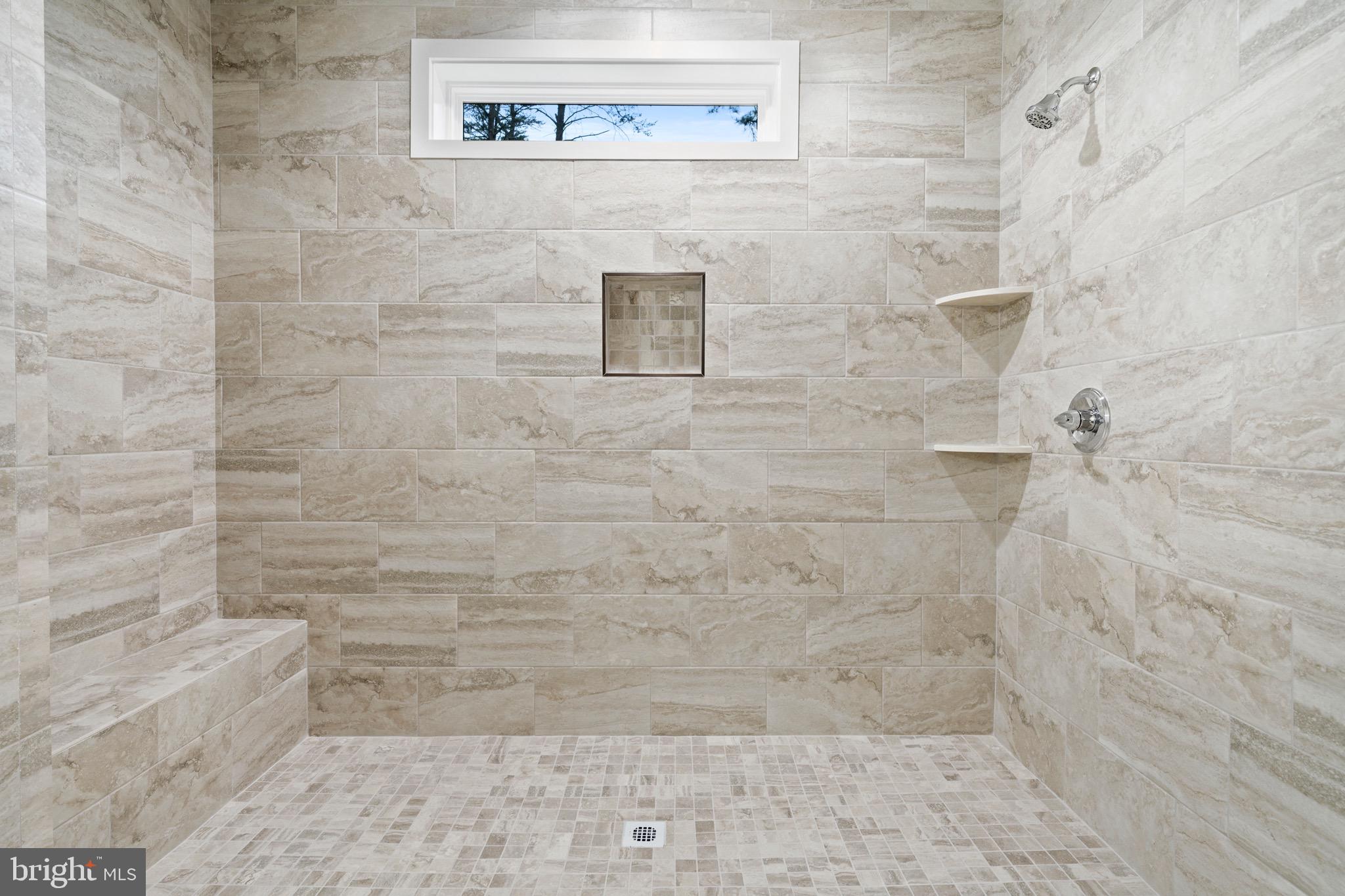 MOSS CREEK - Residential