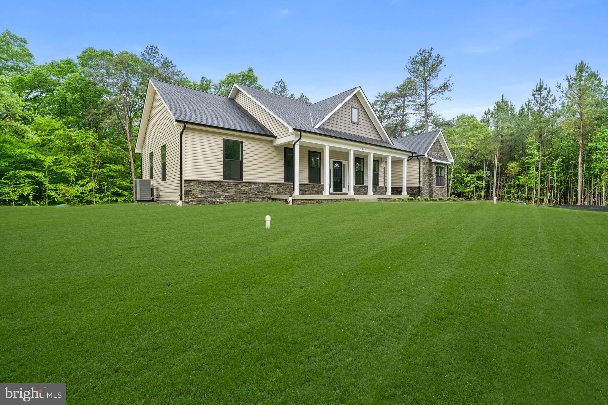 MOSS CREEK - Residential