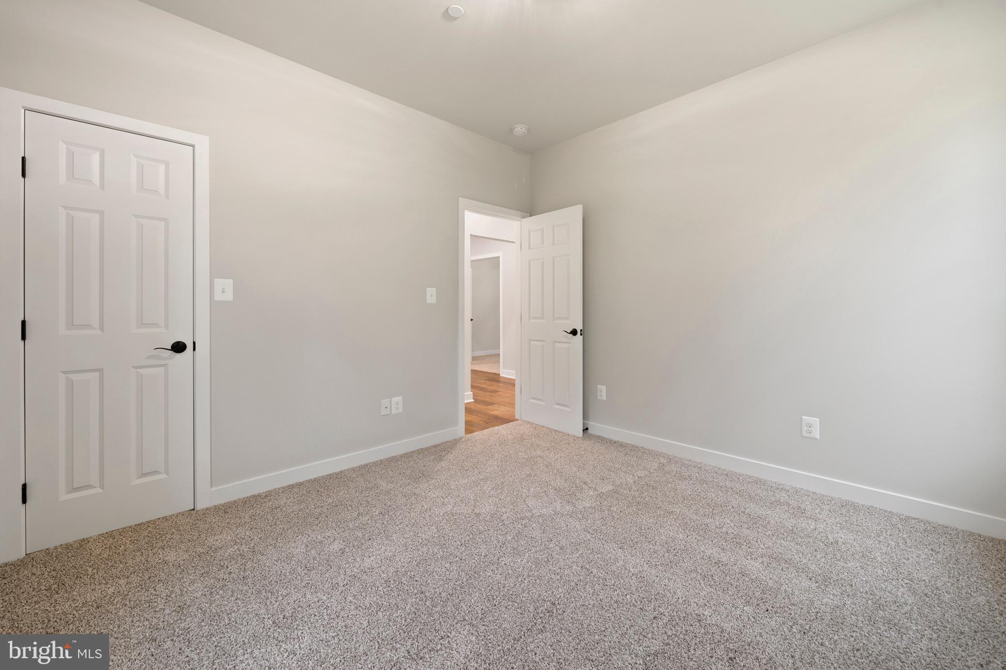 MOSS CREEK - Residential