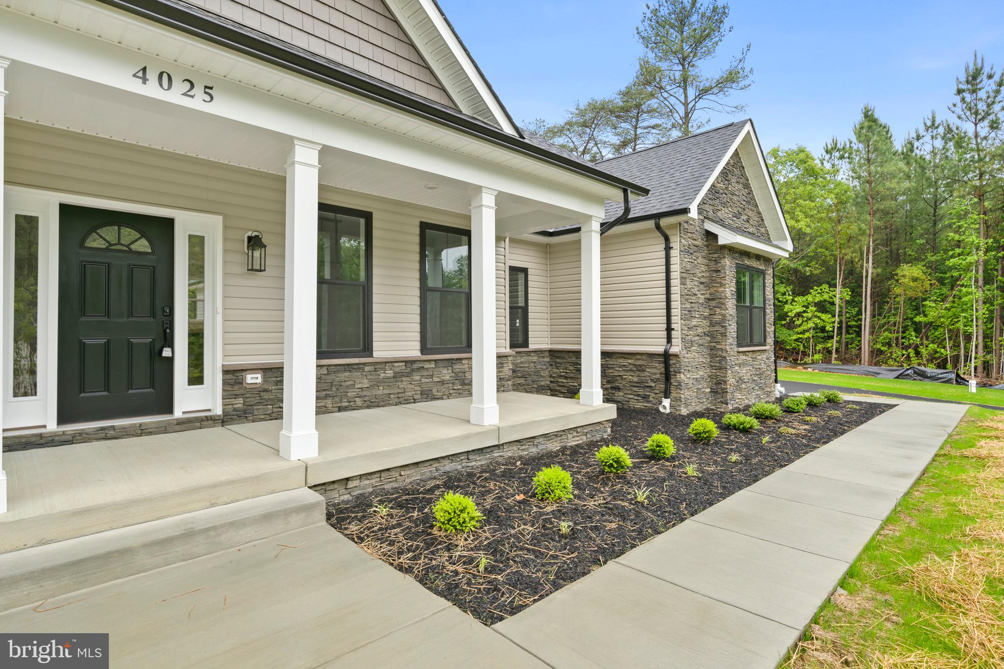 MOSS CREEK - Residential