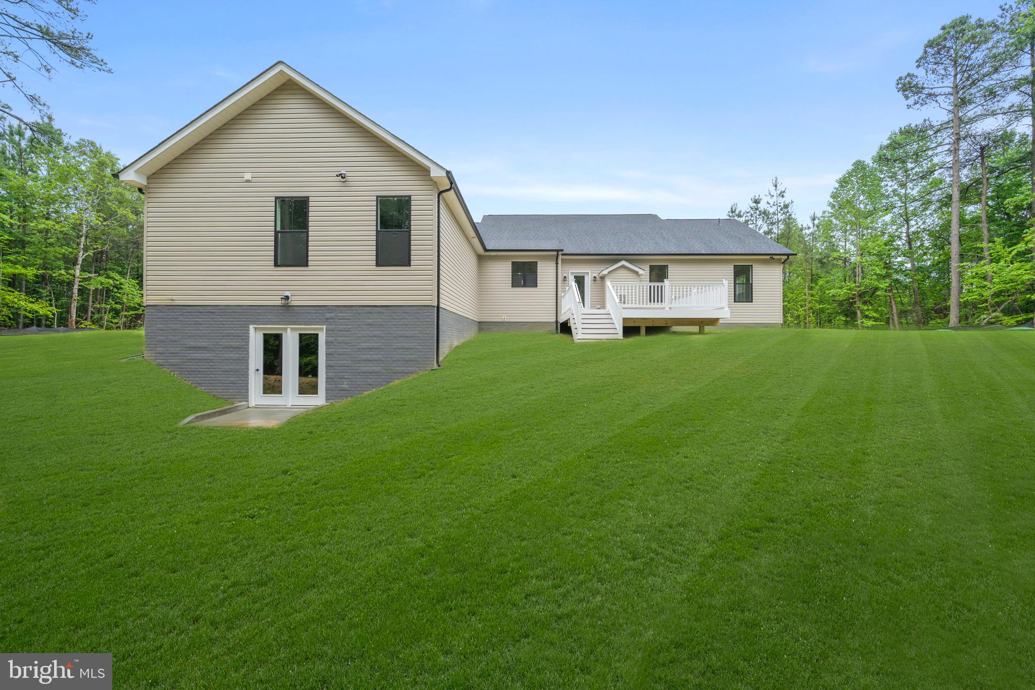 MOSS CREEK - Residential