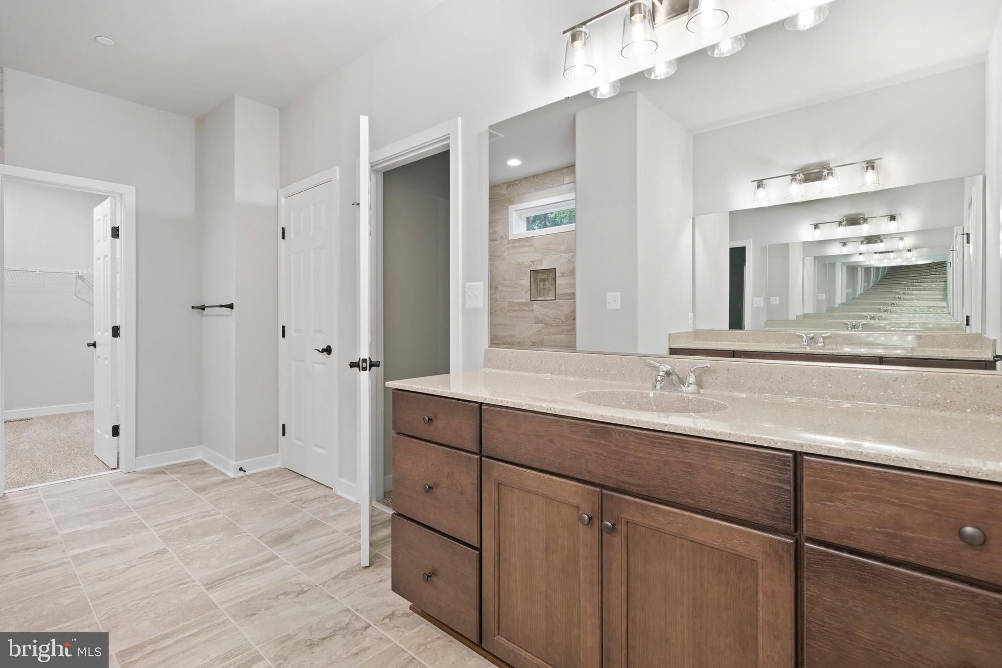 MOSS CREEK - Residential