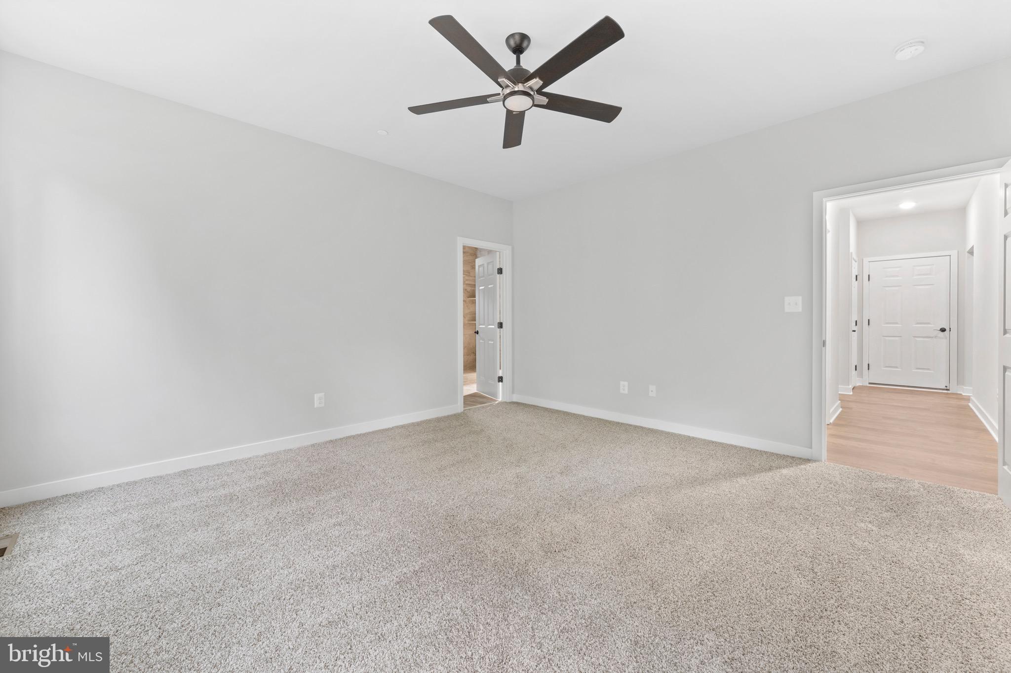 MOSS CREEK - Residential