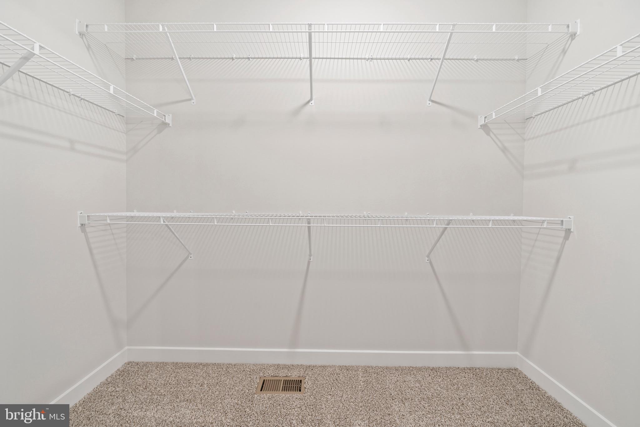 MOSS CREEK - Residential