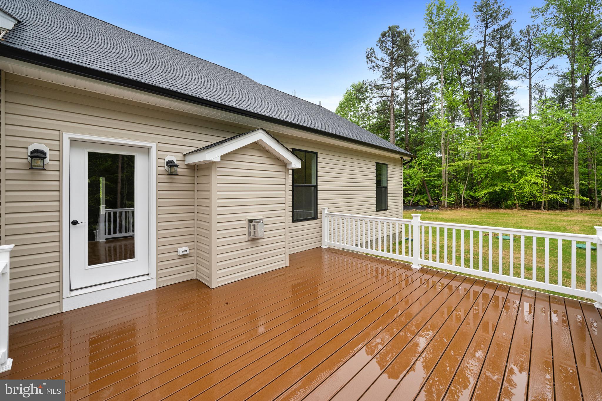 MOSS CREEK - Residential