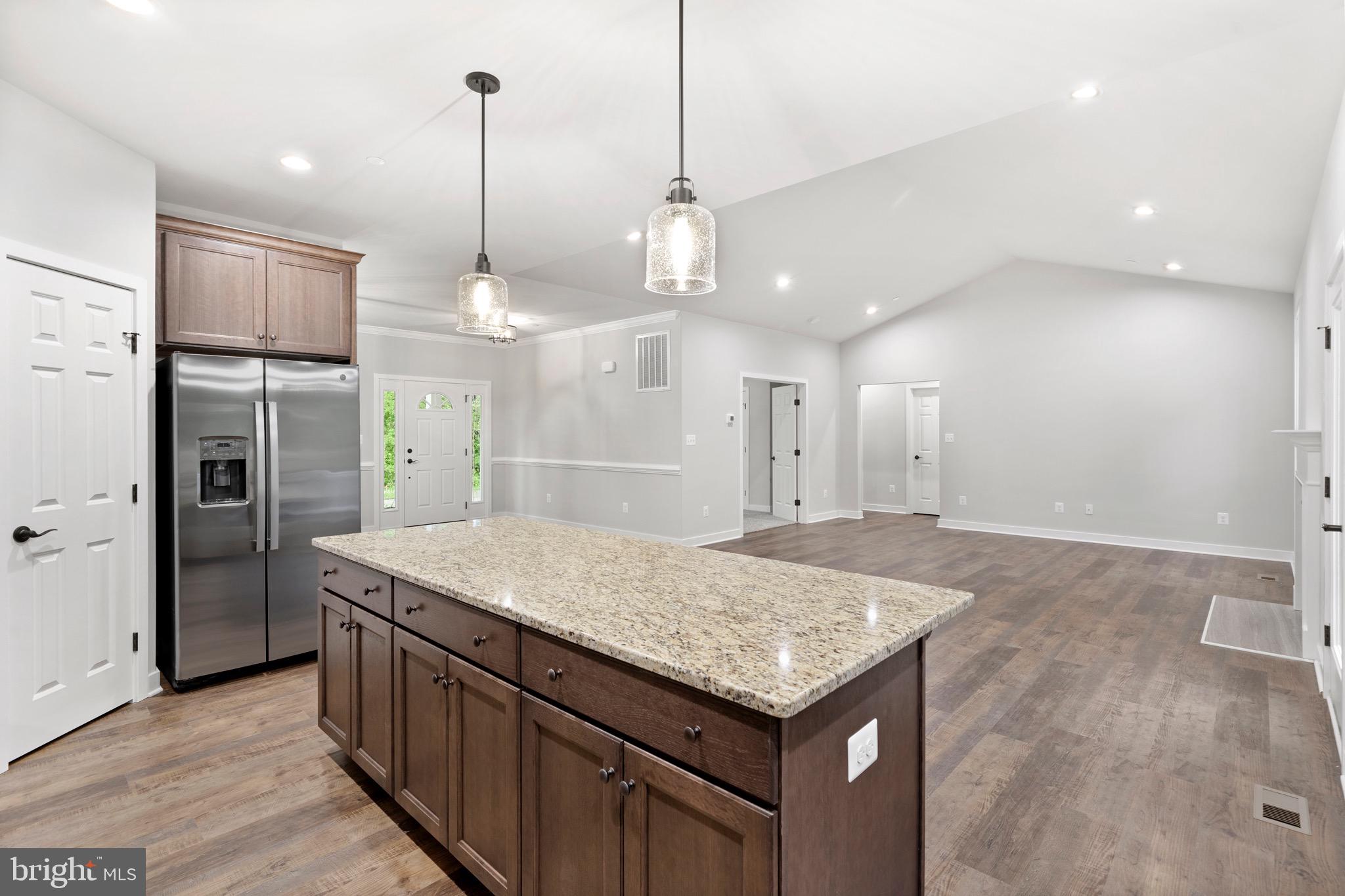 MOSS CREEK - Residential