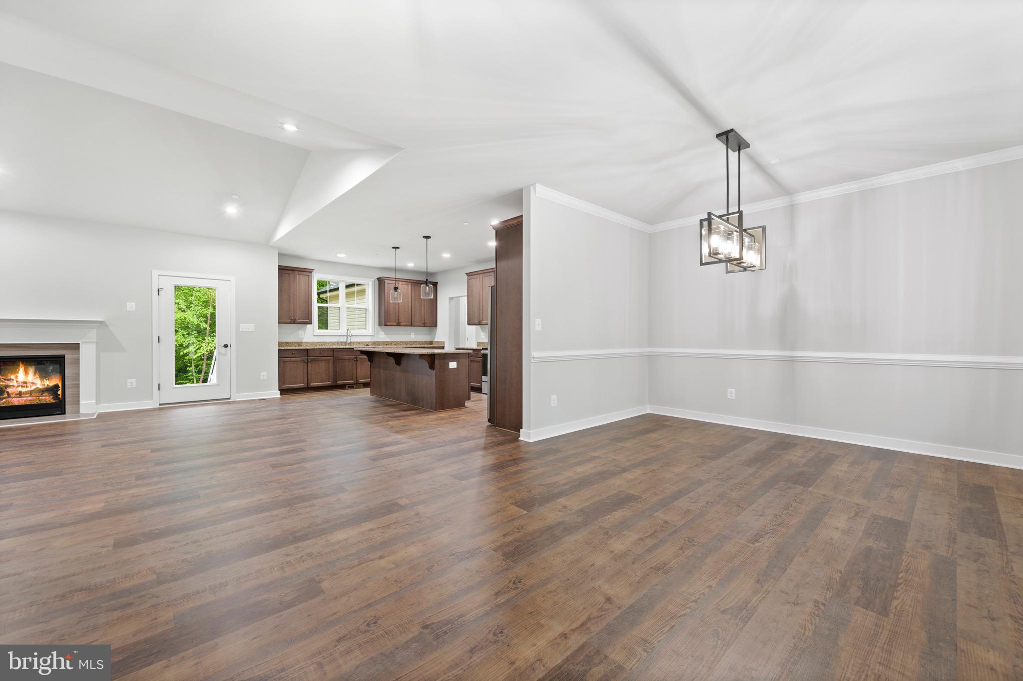 MOSS CREEK - Residential