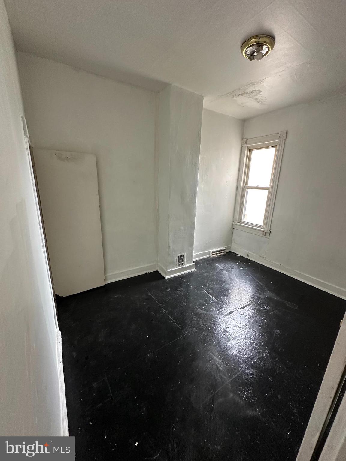 JOHNSTON SQUARE - Residential