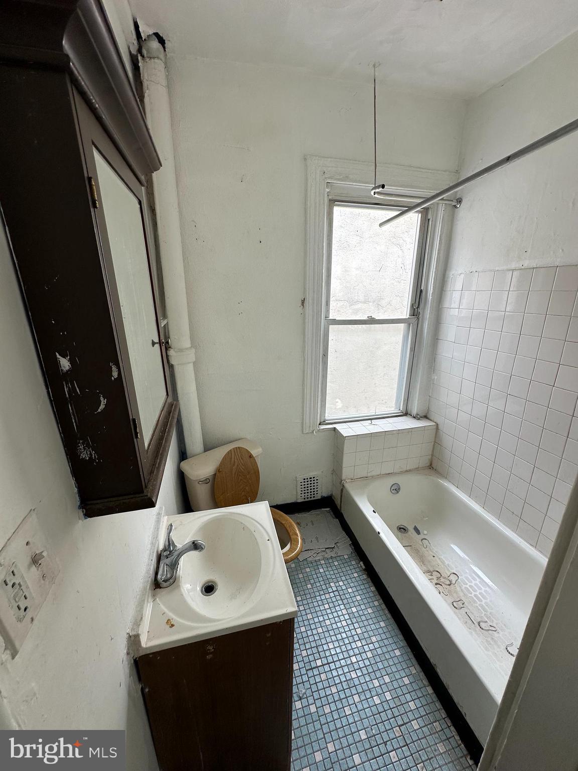 JOHNSTON SQUARE - Residential