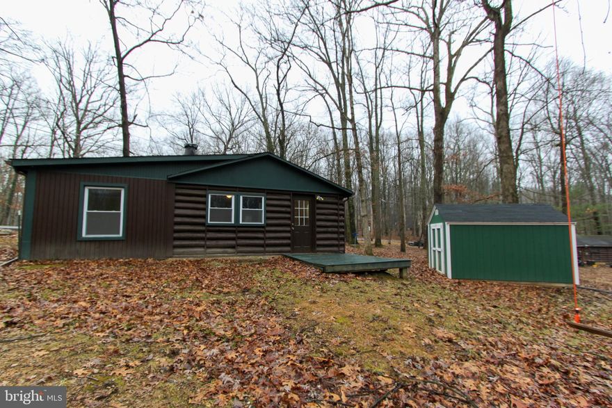 2 bedroom and 1 bath cabin now available. The home features a well-sized living room. A fully equipped kitchen has a separate dining area. Small shed for additional storage needs. Washer and dryer in unit. 

Rent price includes HVAC filters and Renters Insurance.  

Pets are ok on a case by case basis.  

EHO.