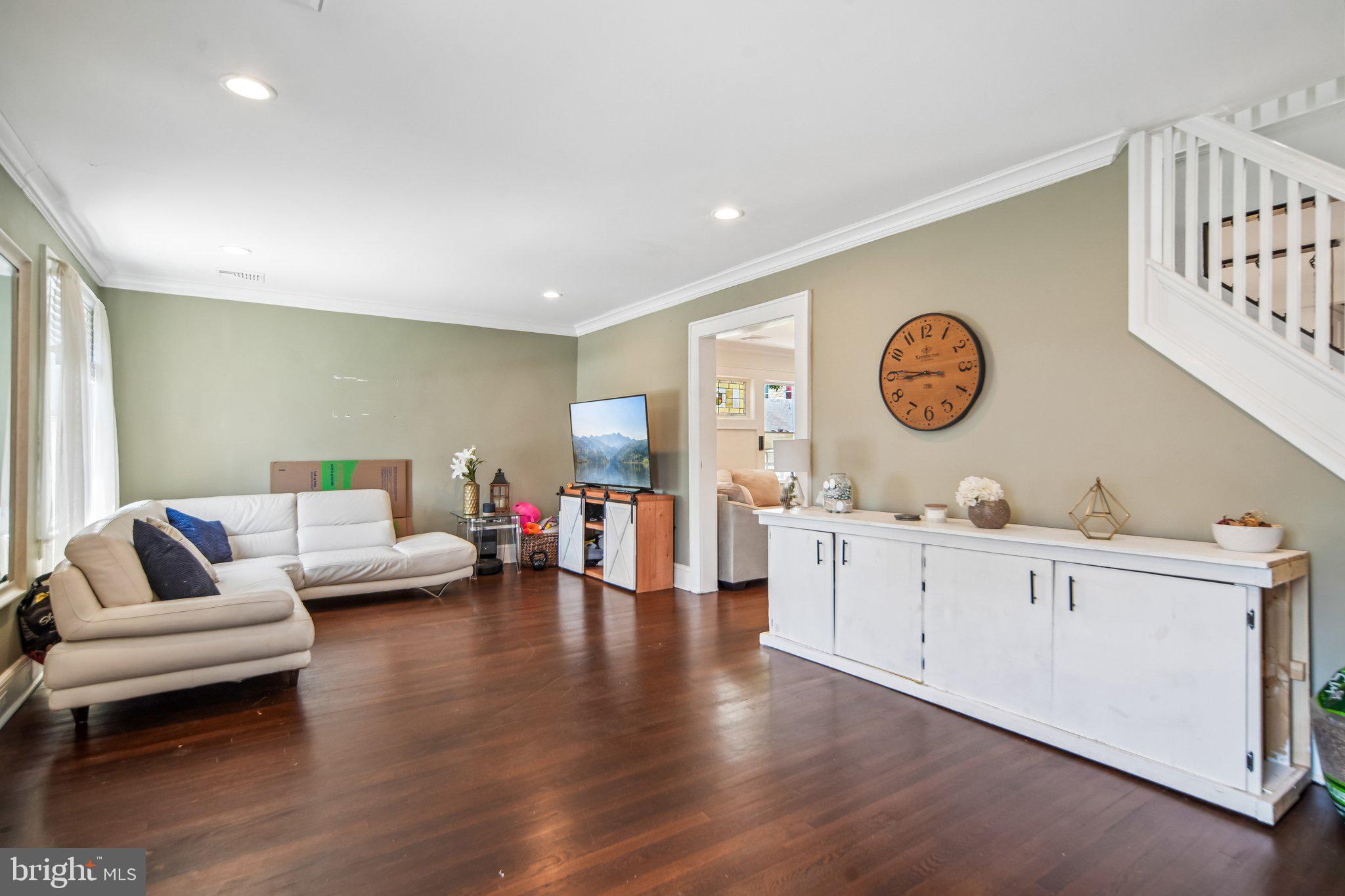 45 BAYVIEW AVE