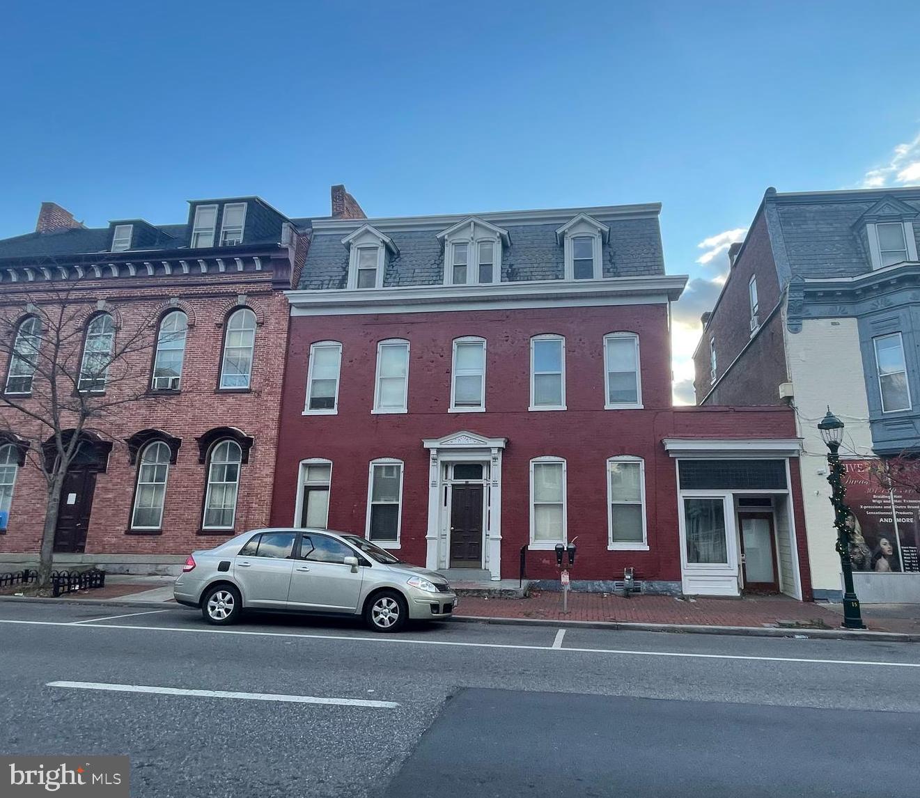 ARTS & ENTERTAINMENT DISTRICT - Commercial Sale