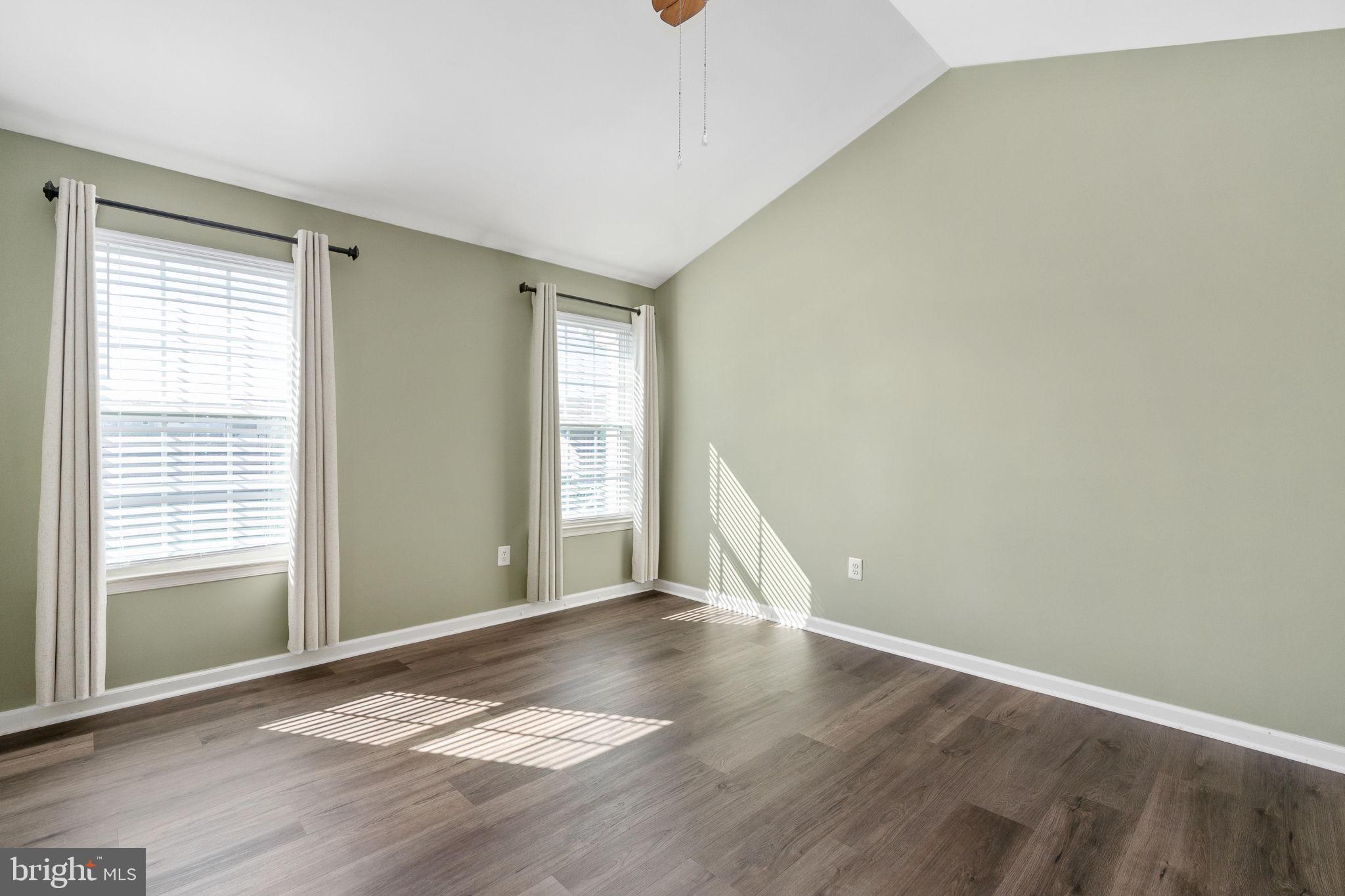 LADYSMITH VILLAGE - Residential