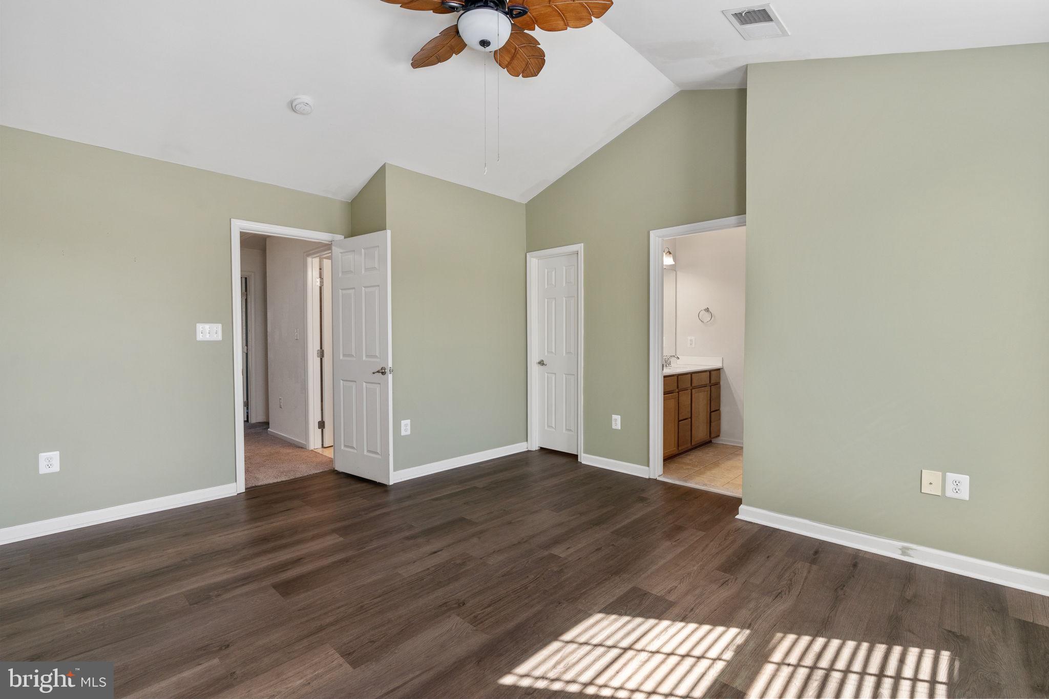 LADYSMITH VILLAGE - Residential