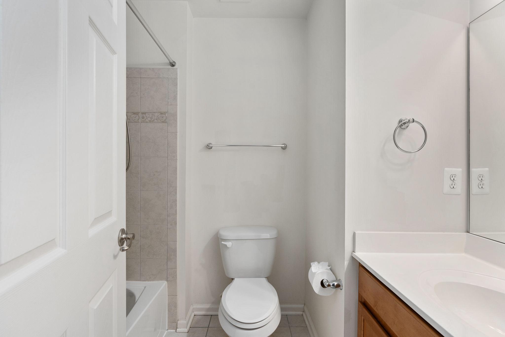 LADYSMITH VILLAGE - Residential