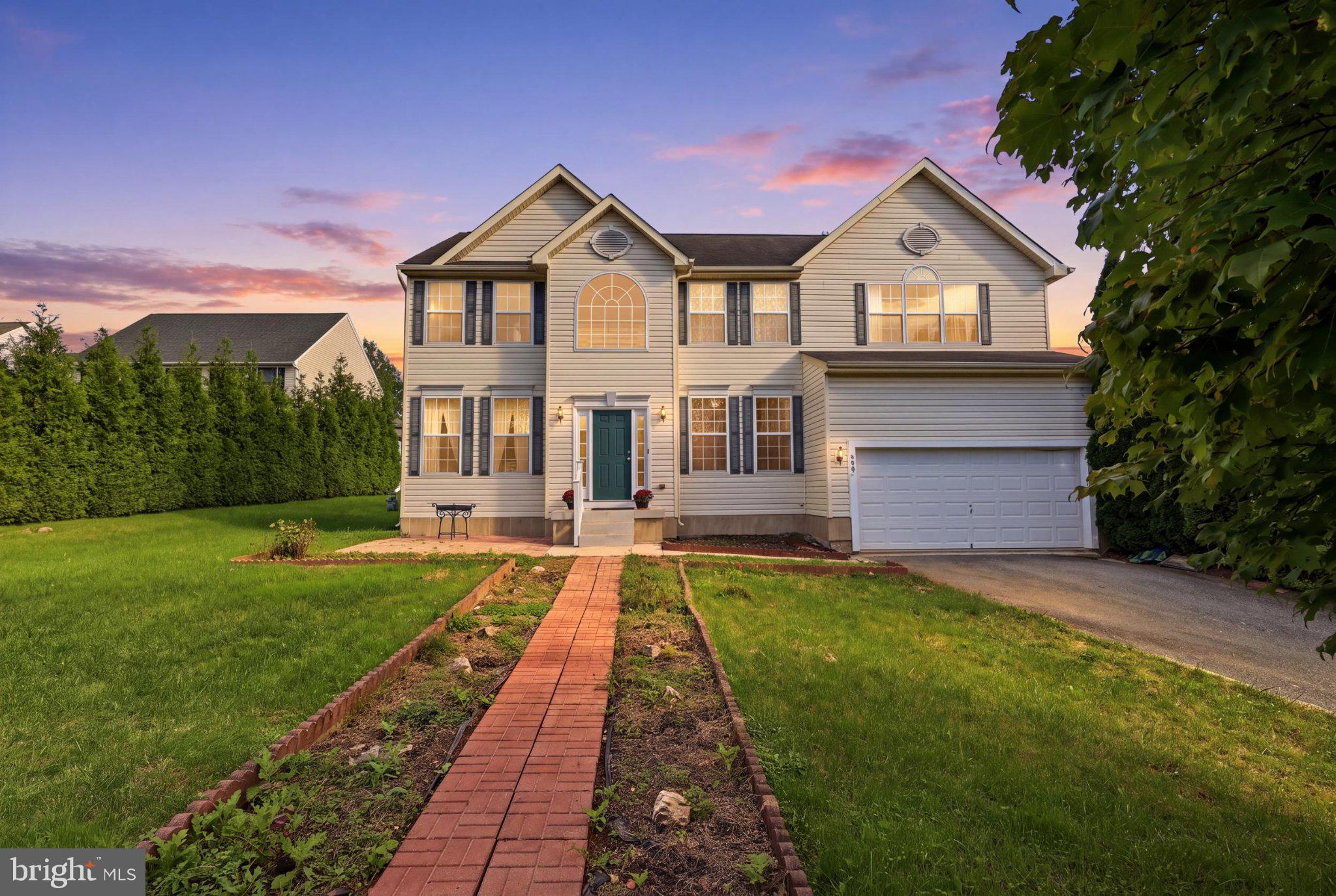 309 MAJESTIC CIRCLE