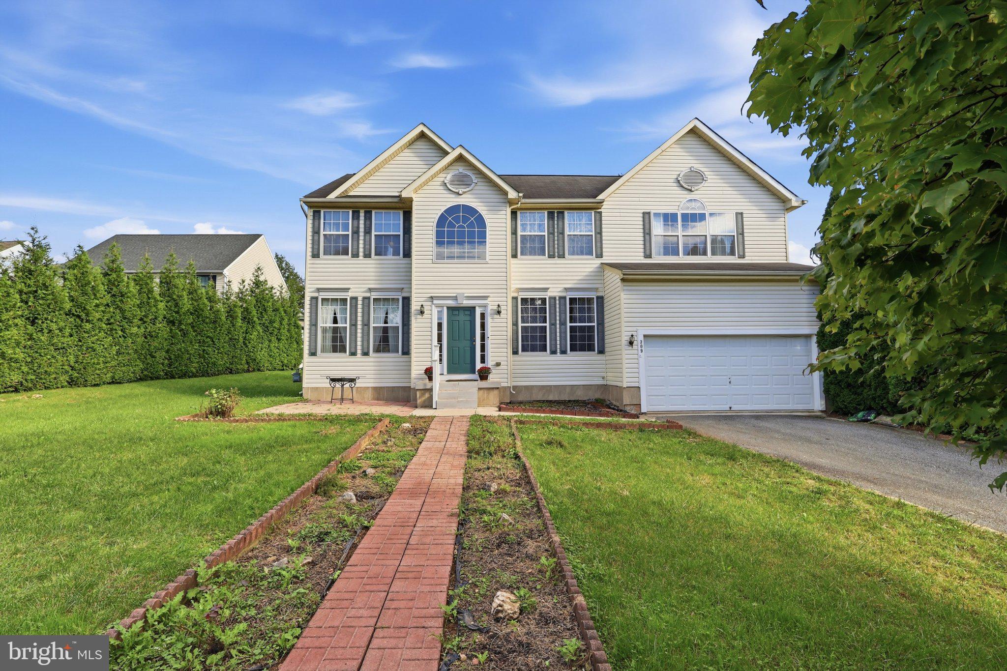 309 MAJESTIC CIRCLE