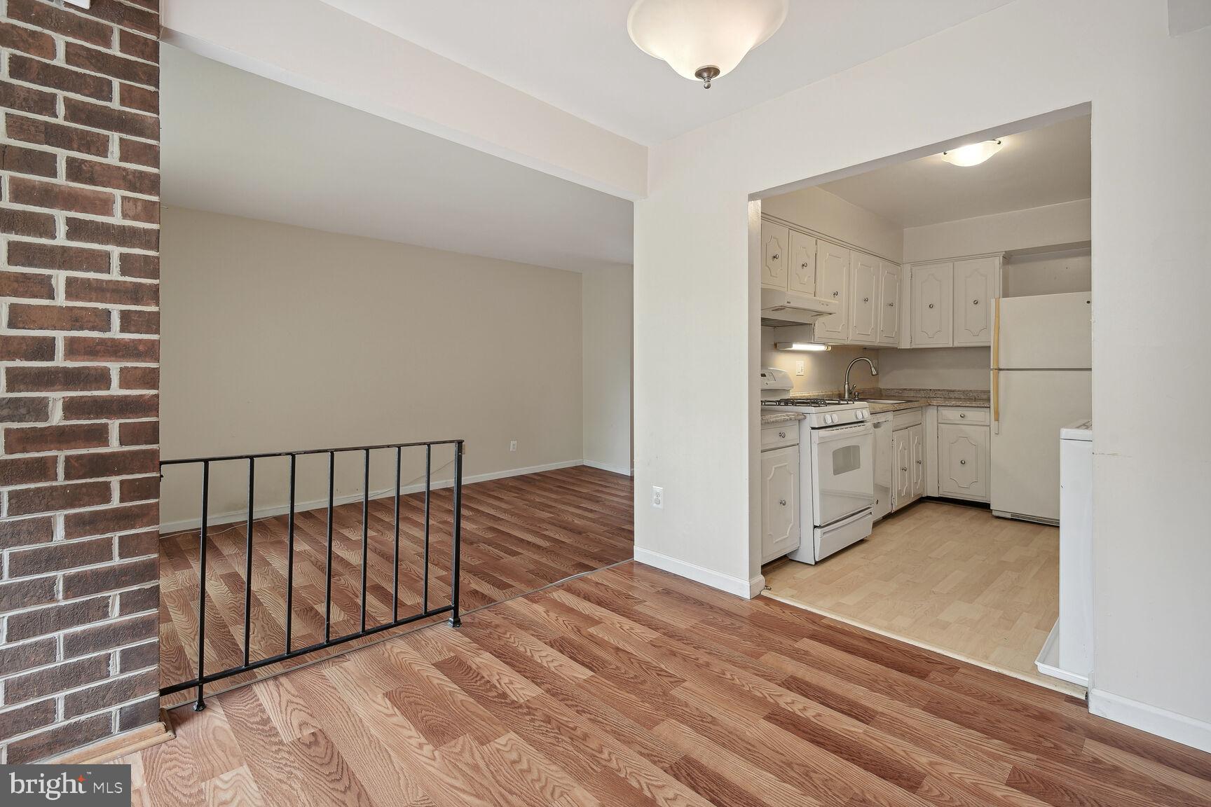 AMERICANA FINMARK - Residential Lease