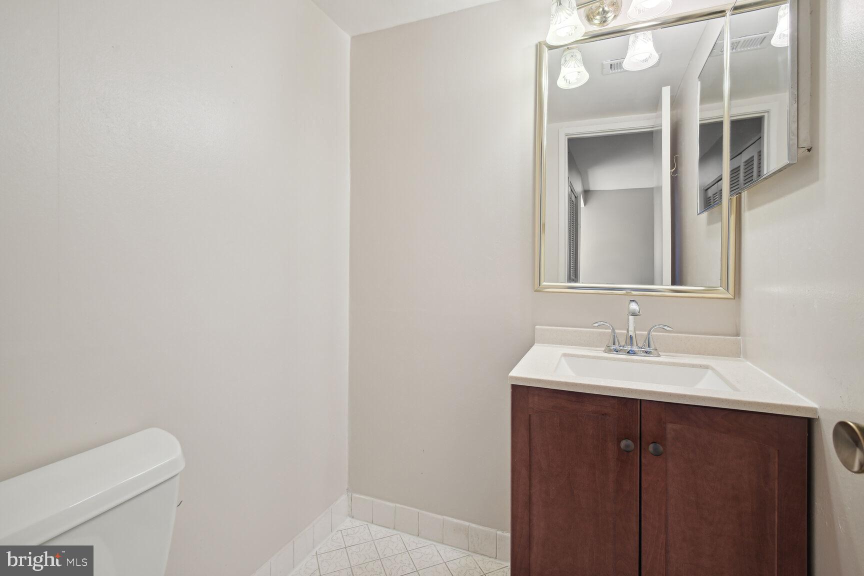 AMERICANA FINMARK - Residential Lease