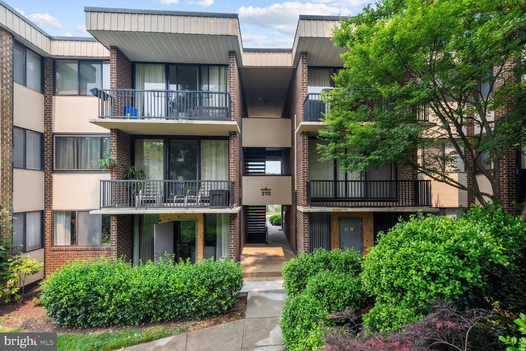 AMERICANA FINMARK - Residential Lease