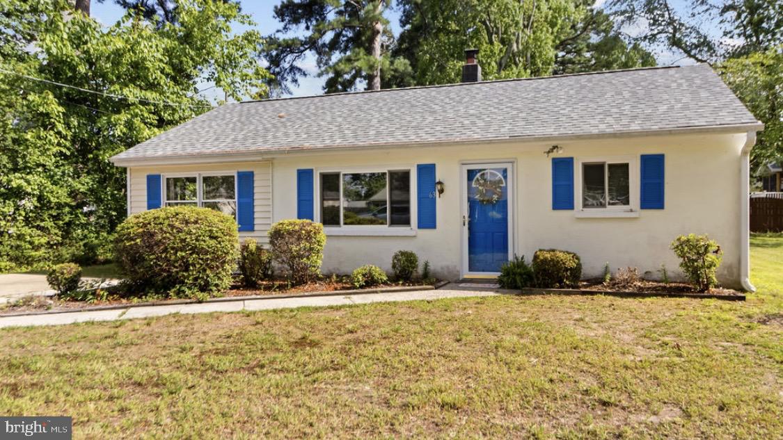 63 N CEDAR LANE
