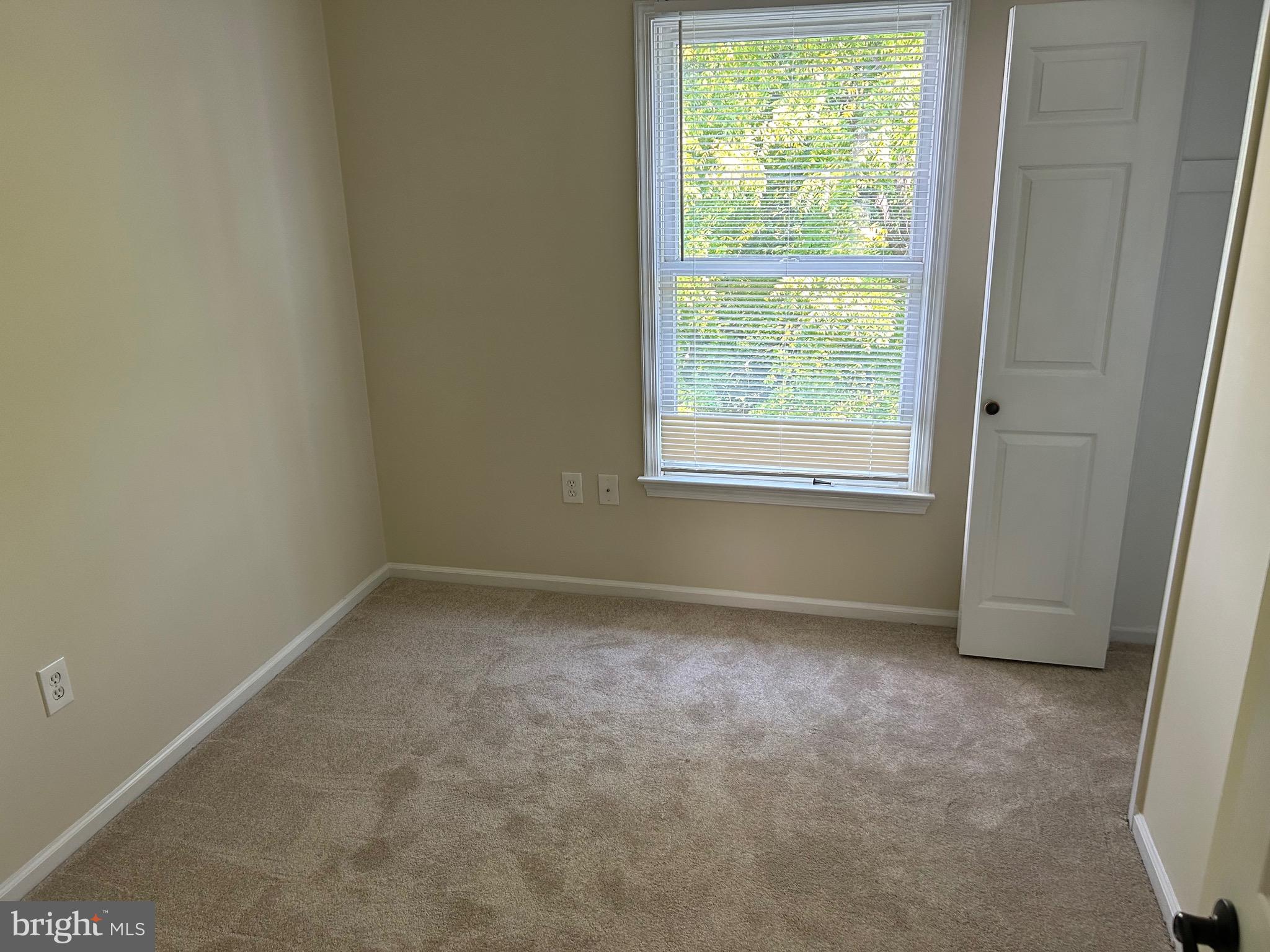 FEDERAL TOWERS - Residential Lease