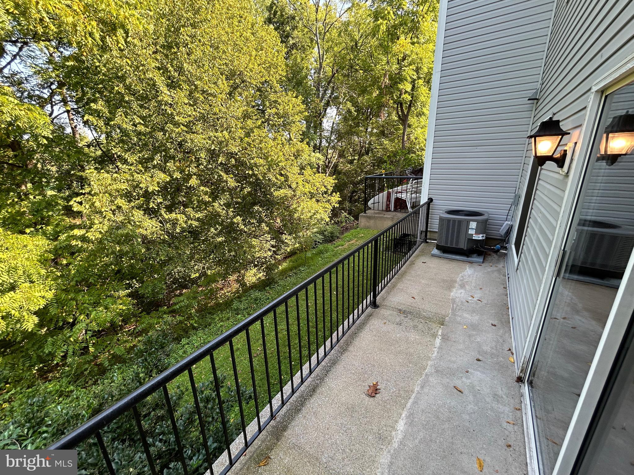 FEDERAL TOWERS - Residential Lease